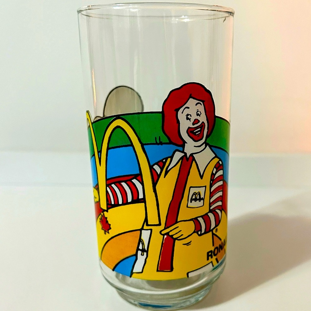 Vintage Mcdonalds Coca-Cola Ronald McDonald Rainbow Path Drinking Glass Canada